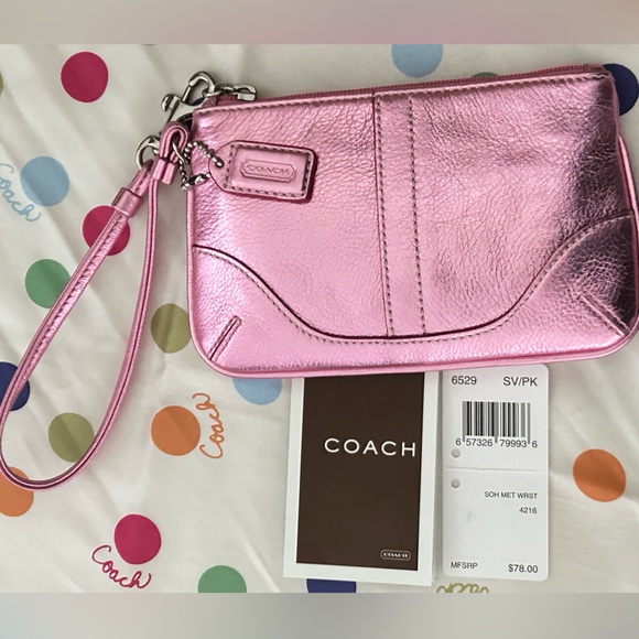 COACH SoHo Metallic Pink Leather Wristlet - Picture 6 of 6